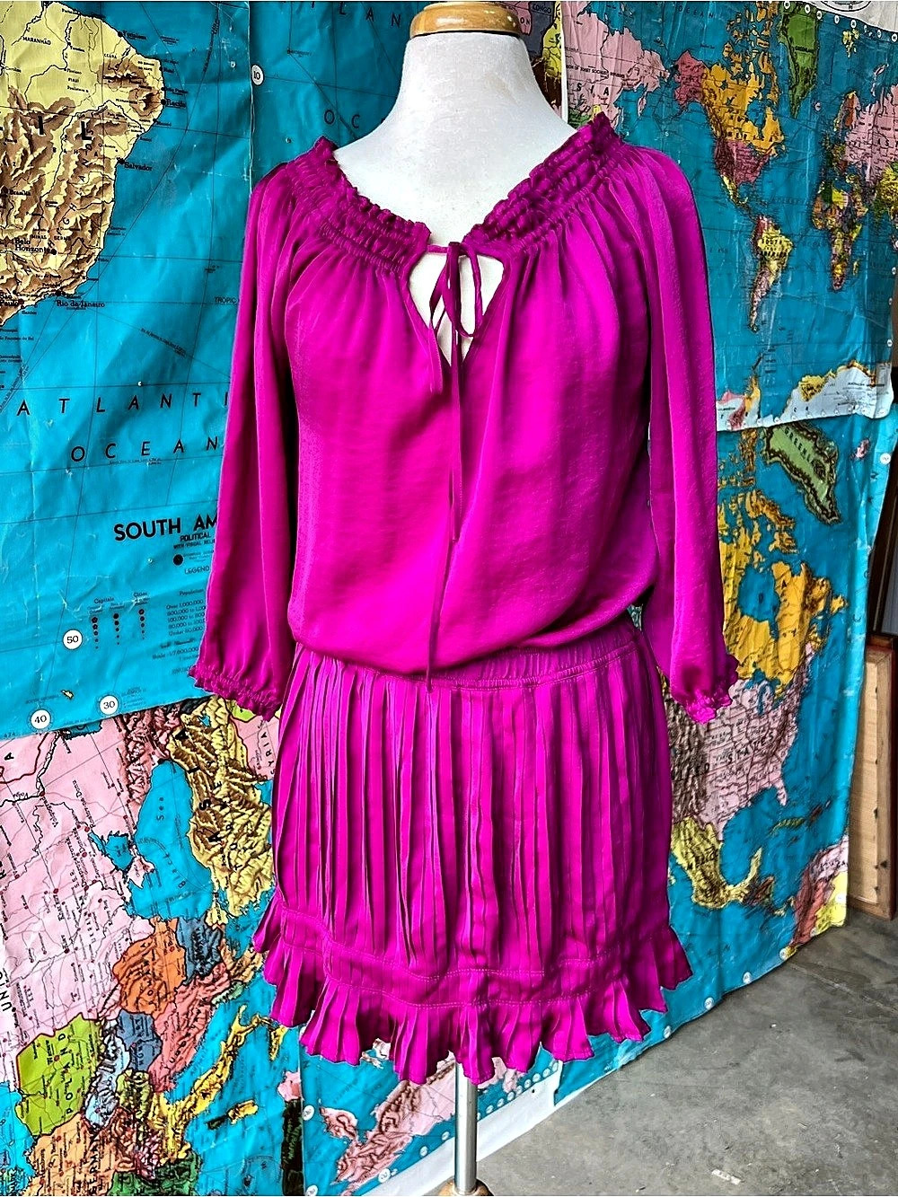 Victoria's Secret Pink Romper Size Small